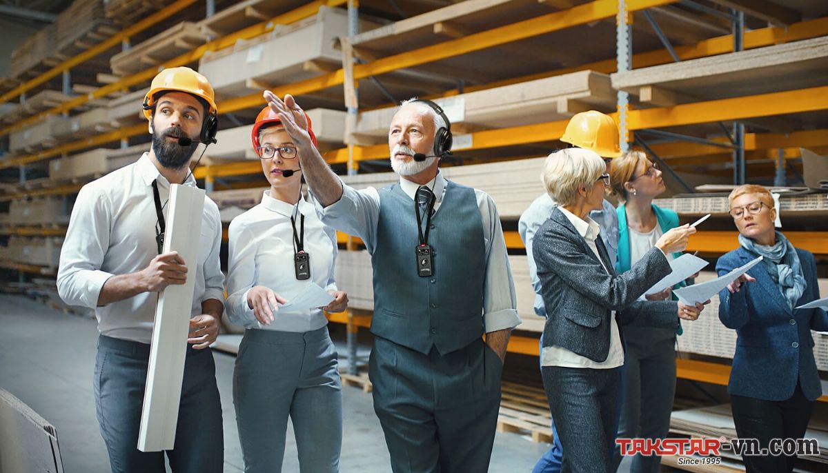 Vì sao cần trang bị hệ thống tour guide khi tham quan nhà máy